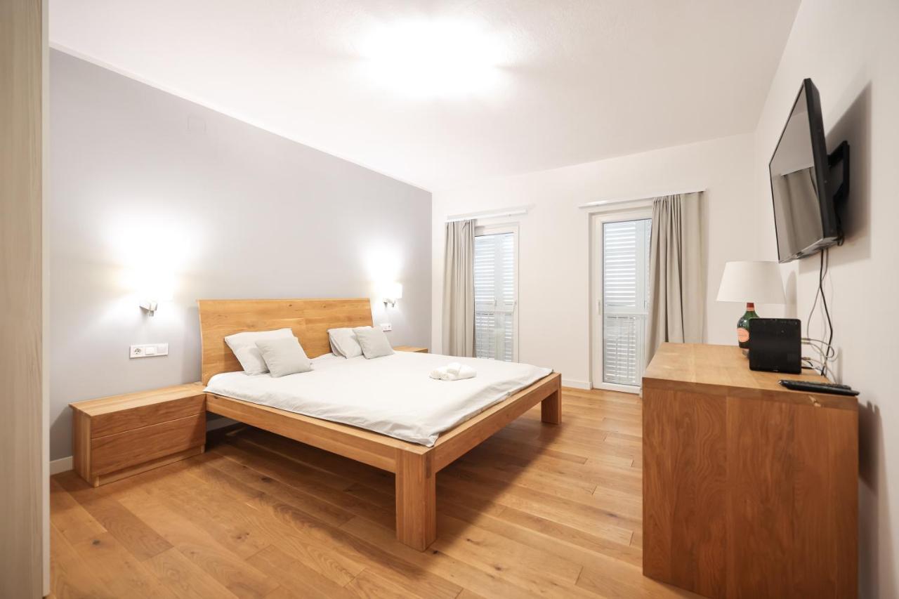 Sunset Boutiqe Old Town Apartment