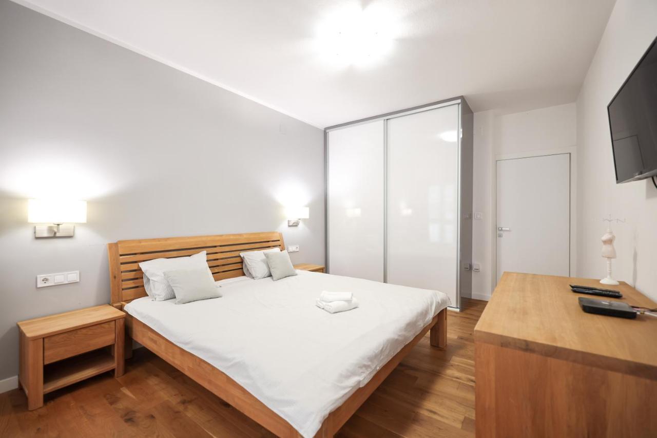 Sunset Boutiqe Old Town Apartment *